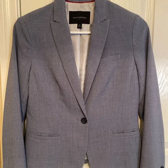 Banana Republic Pant Suit - Picture 2 of 3